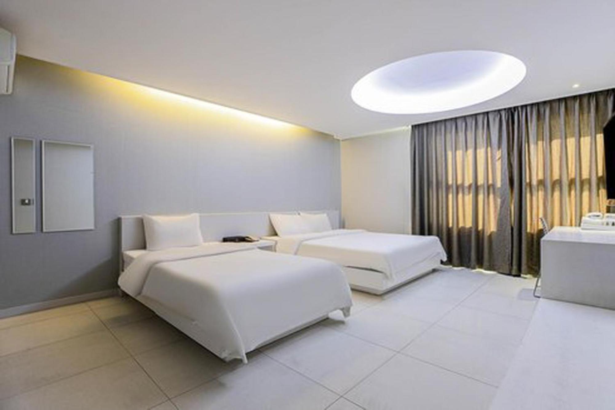 G Tourist Hotel Wolmido Inchon Exterior foto