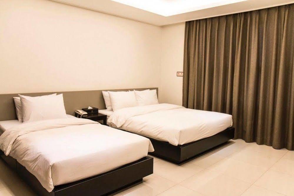 G Tourist Hotel Wolmido Inchon Exterior foto