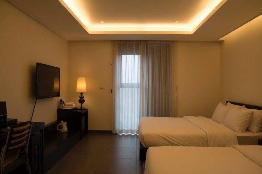 G Tourist Hotel Wolmido Inchon Exterior foto