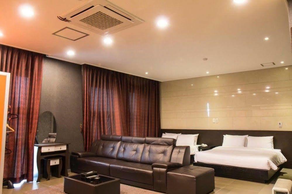 G Tourist Hotel Wolmido Inchon Exterior foto